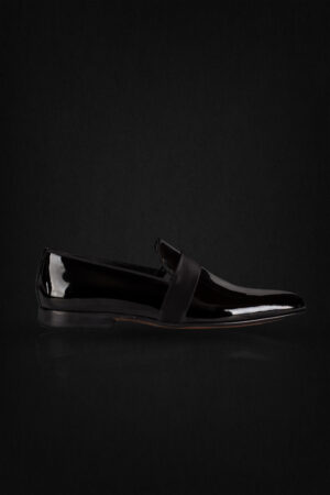 PATENT LEATHER BLACK SHOE