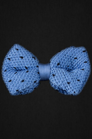 KNITTED LIGHT BLUE BOWTIE