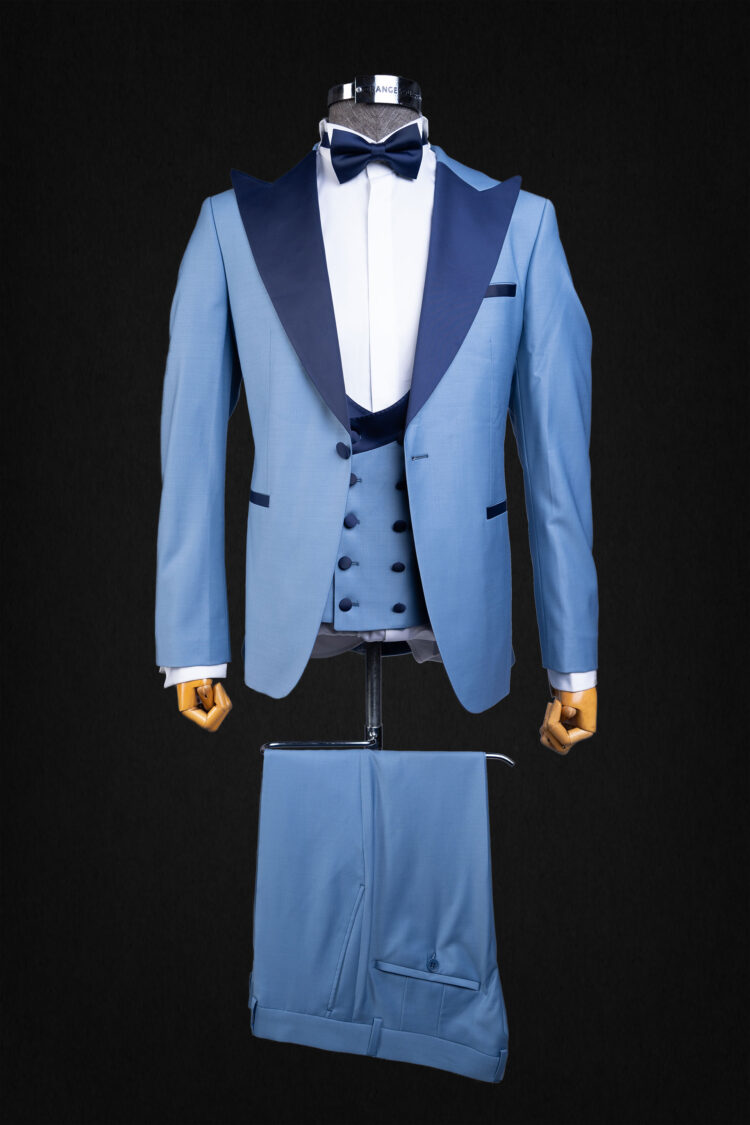 LIGHT BLUE TUXEDO SUIT