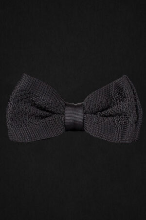 KNITTED BLACK BOWTIE