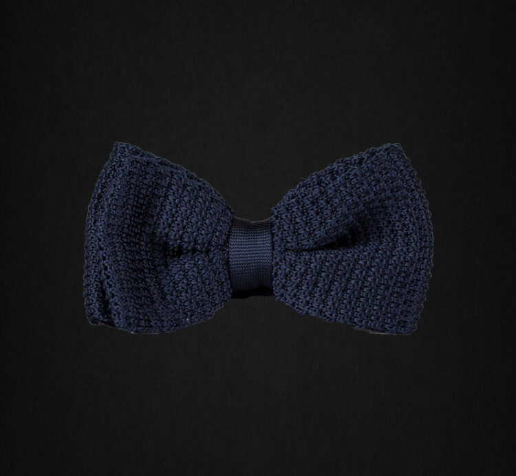 KNITTED DARK BLUE BOWTIE