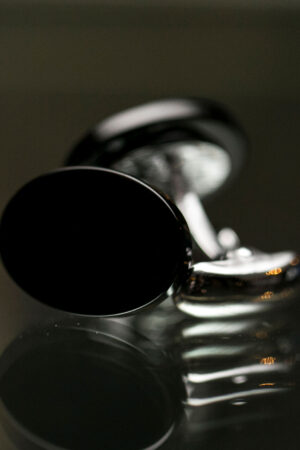 OVAL SILVER/BLACK CUFFLINK