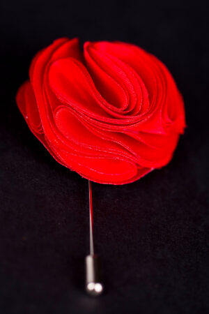 SATIN RED LAPEL FLOWER