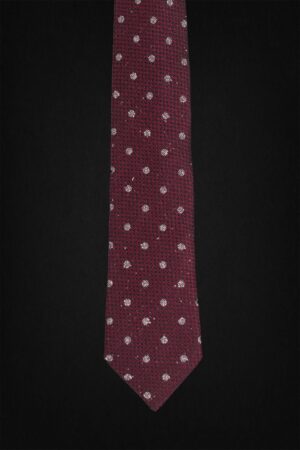 DOTTED MAROON TIE