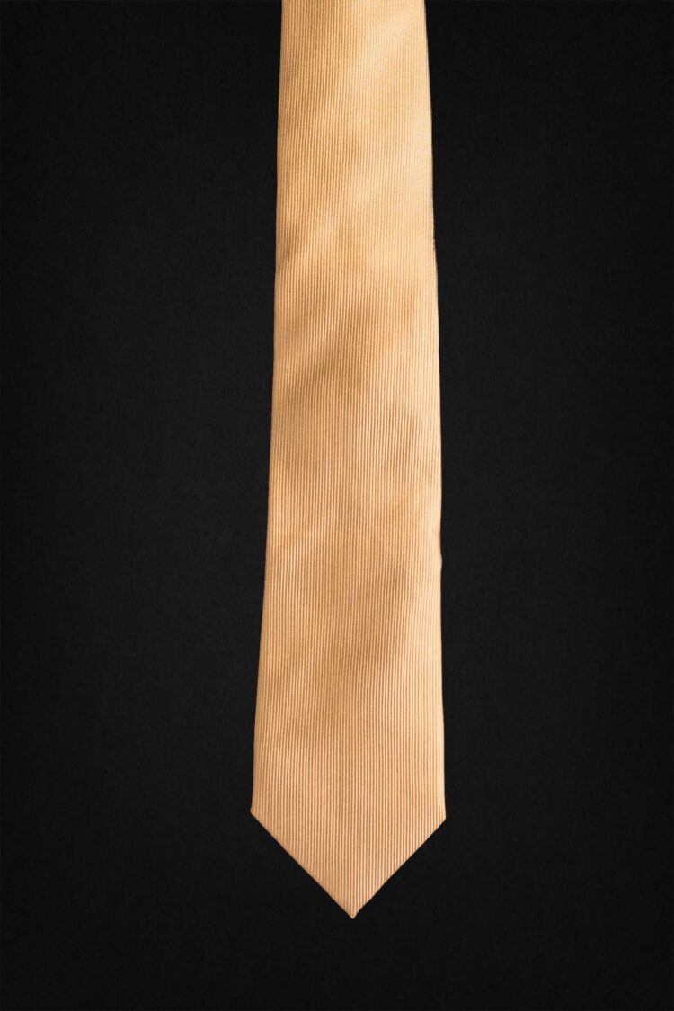 PLAIN GOLD TIE