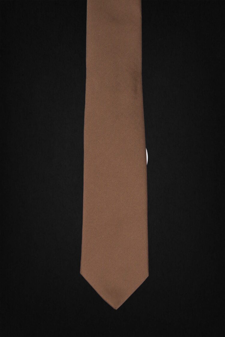 PLAIN BROWN TIE