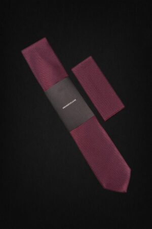 SMALL CHECK MAROON TIE