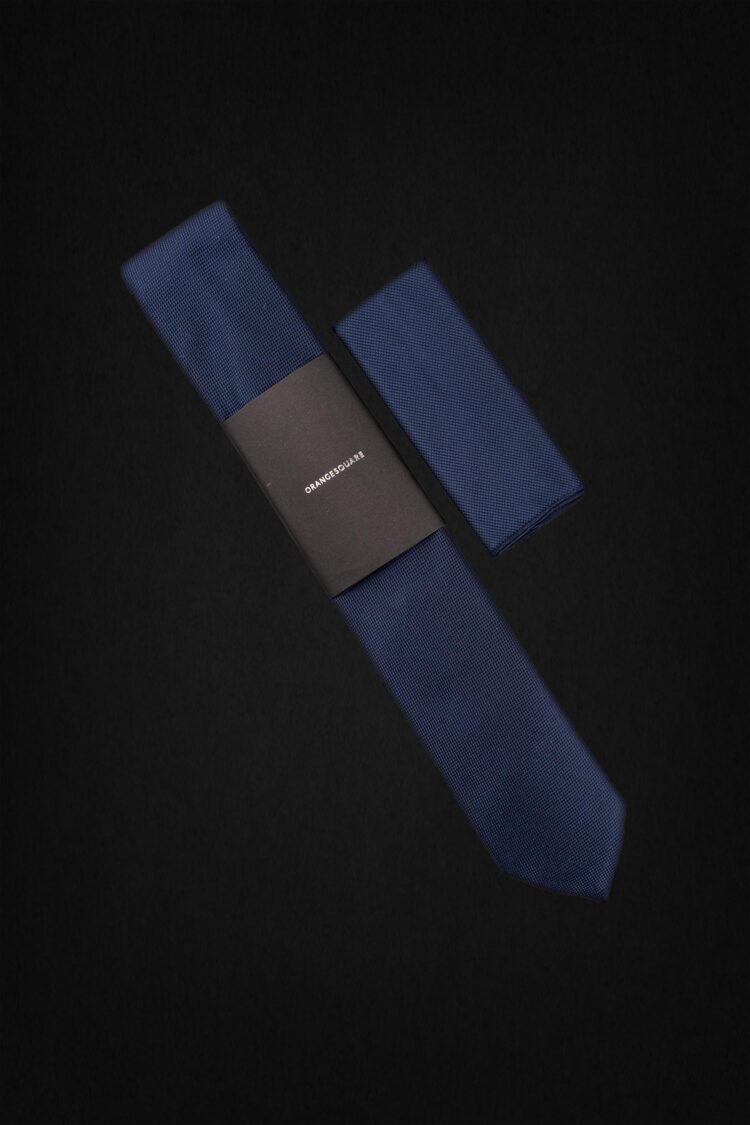 SMALL CHECK DARK BLUE TIE