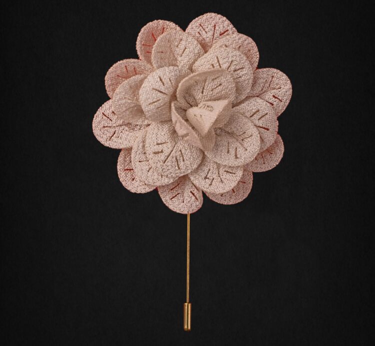 MICROFIBER OFF WHITE LAPEL FLOWER