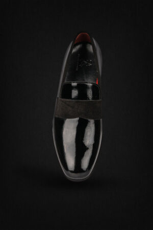 PATENT LEATHER BLACK SHOE