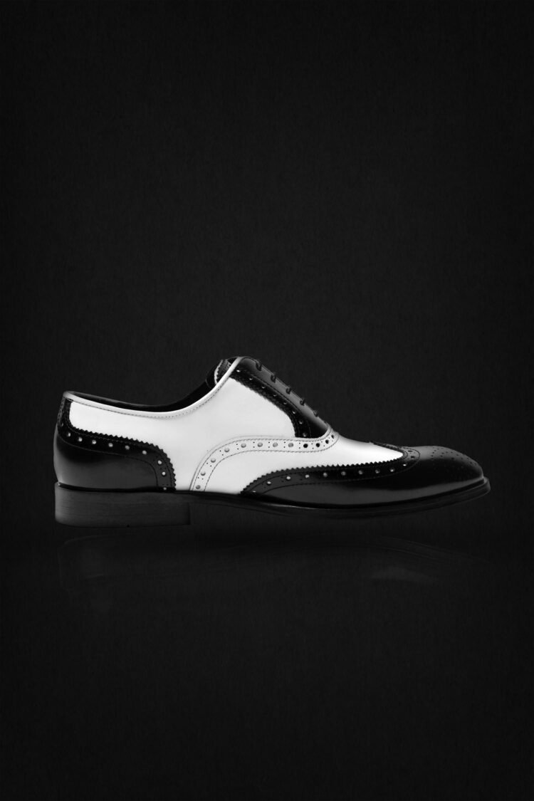 OXFORD BLACK AND WHITE SHOE